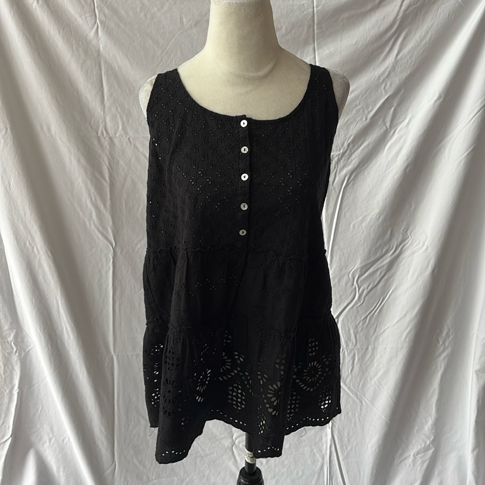 Super cute black embroidered tank tunic.